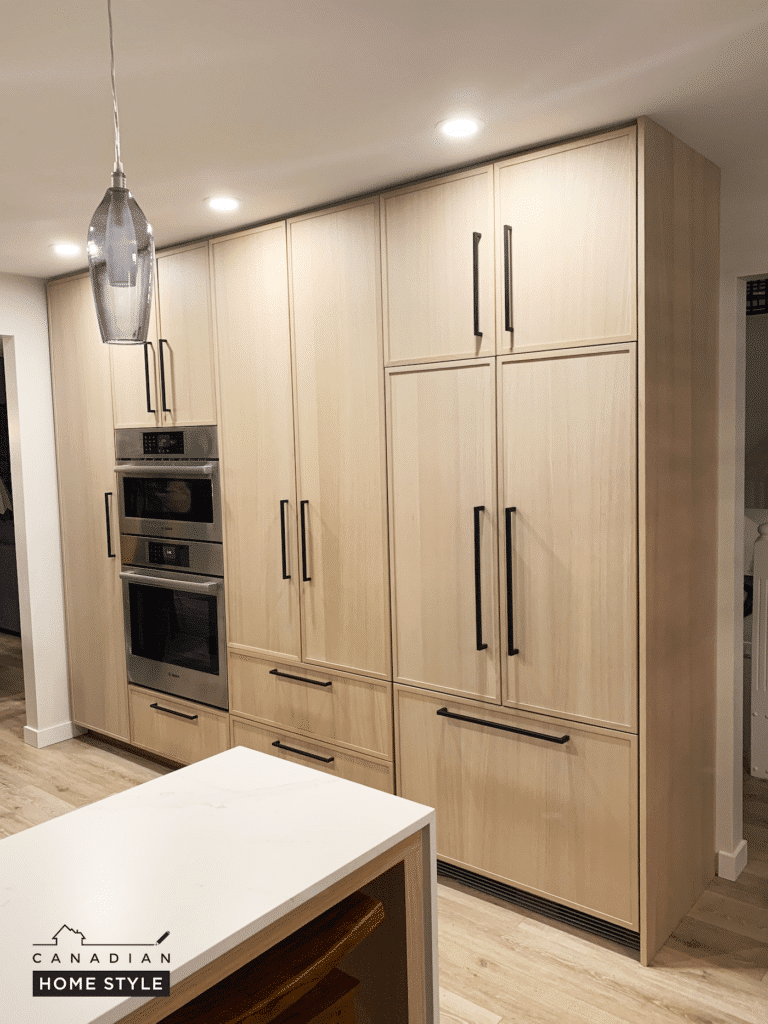 Modern kitchen design in Vancouver, British Columbia