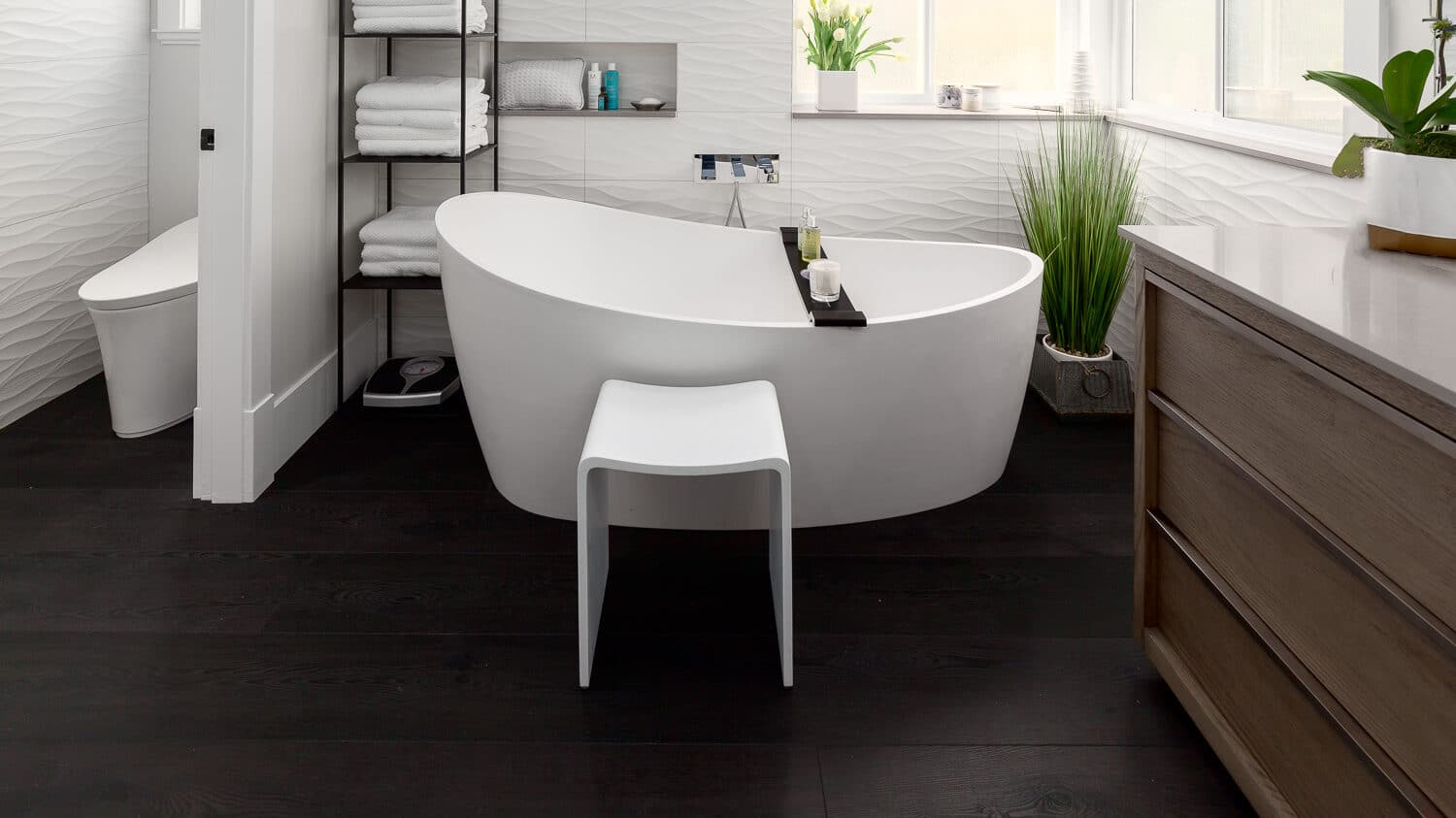 Custom bathroom renovation in Vancouver by Canadian Home Style
