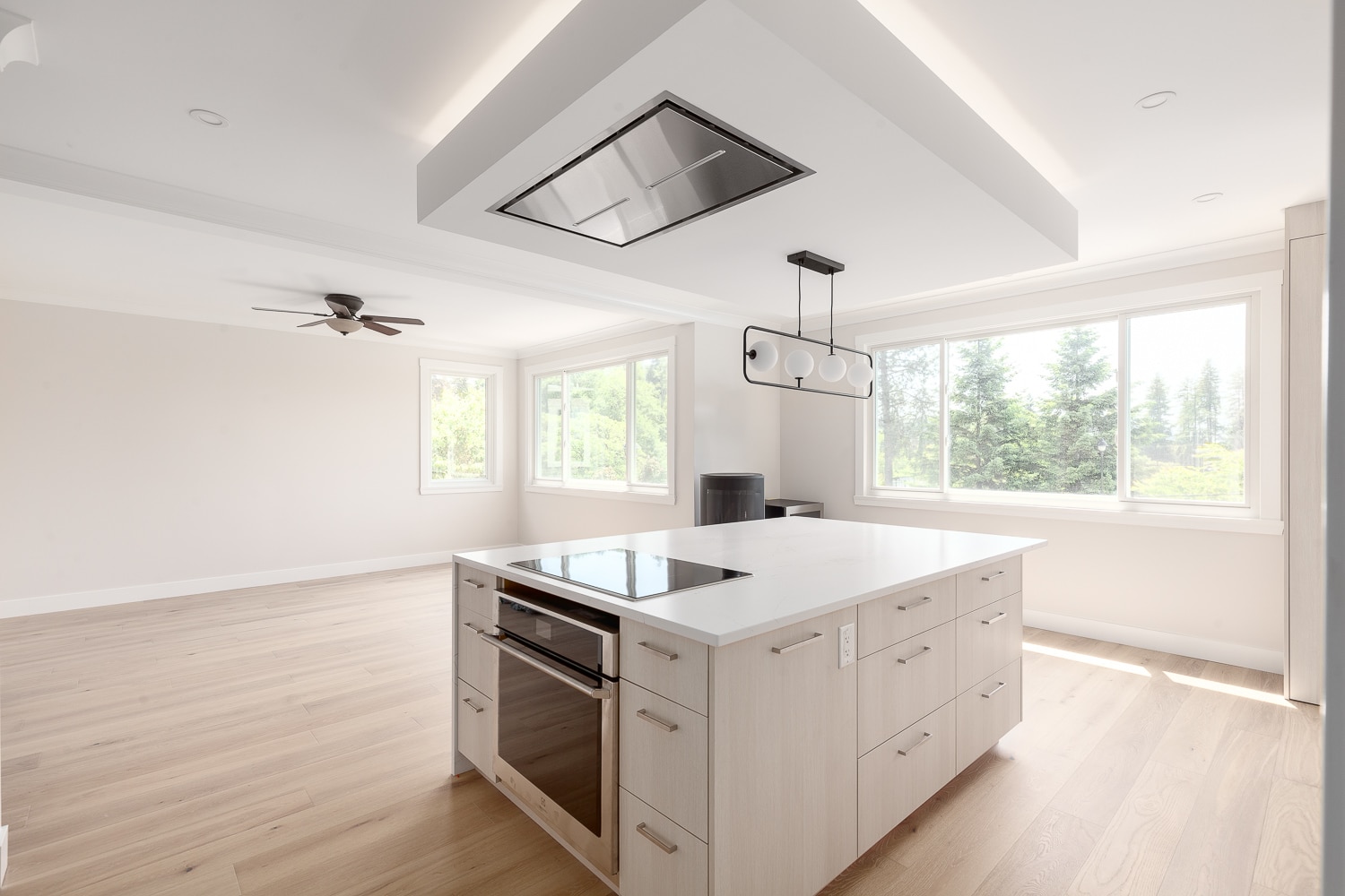 Custom bathroom renovation in Vancouver by Canadian Home Style