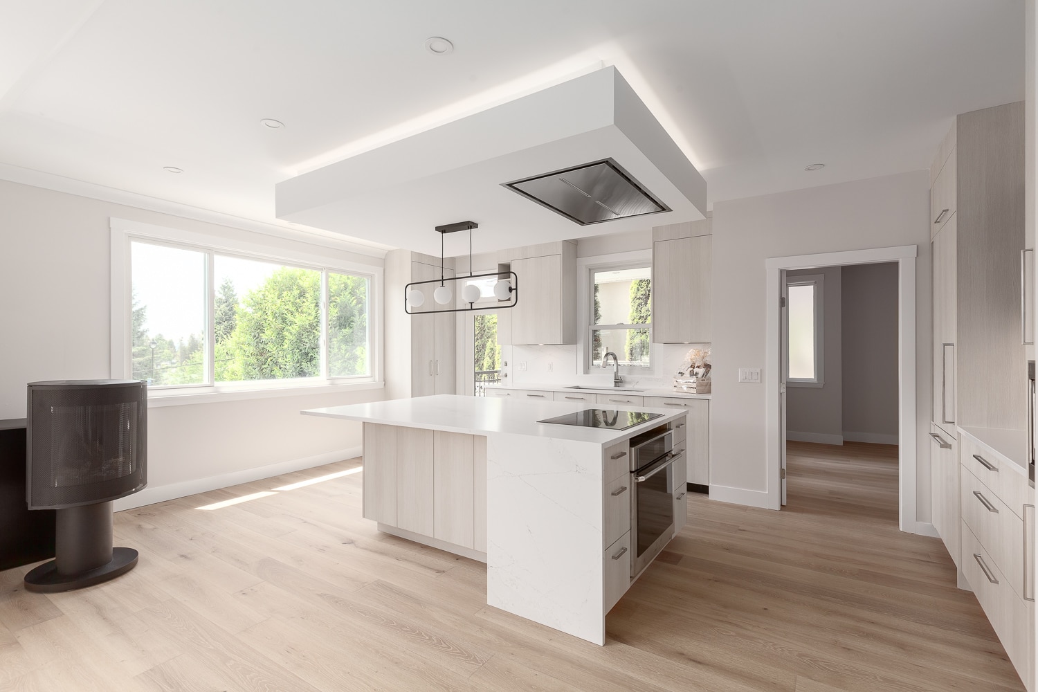 West Vancouver kitchen Remodeling done by Canadian Home Style